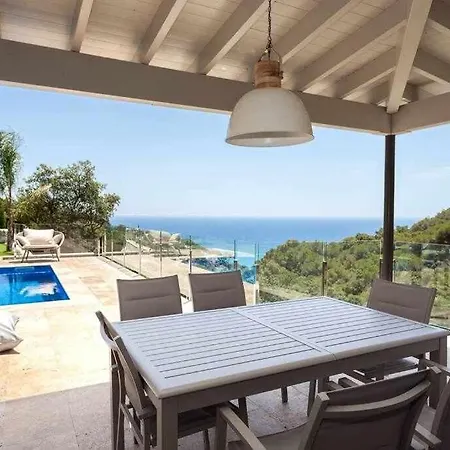 Lujo Con Piscina Climatizada,jacuzzi,playa Privada * Tossa de Mar