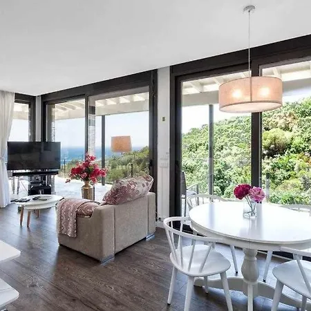 Willa Lujo Con Piscina Climatizada,jacuzzi,playa Privada *