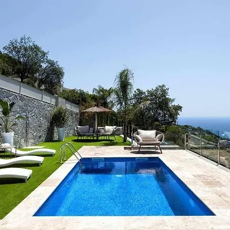 Lujo Con Piscina Climatizada,jacuzzi,playa Privada * Tossa de Mar