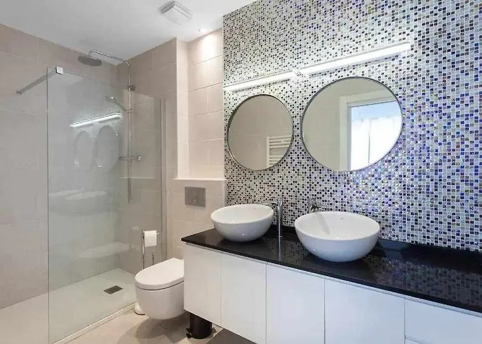 Villa Lujo Con Piscina Climatizada,jacuzzi,playa Privada *