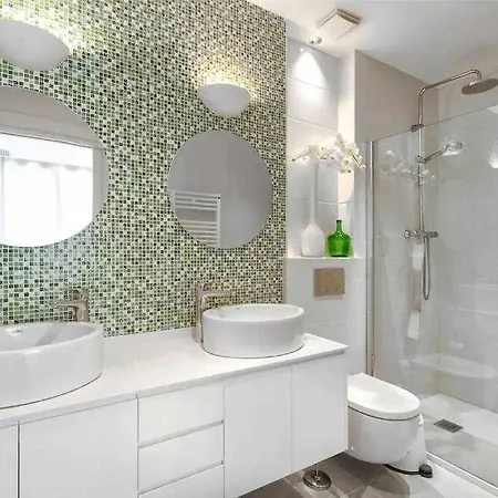 Lujo Con Piscina Climatizada,jacuzzi,playa Privada Вилла Тосса-де-Мар